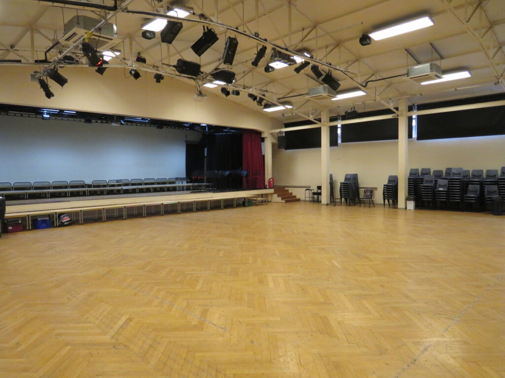 Main Hall At Mill Hill County High School For Hire In Barnet SchoolHire