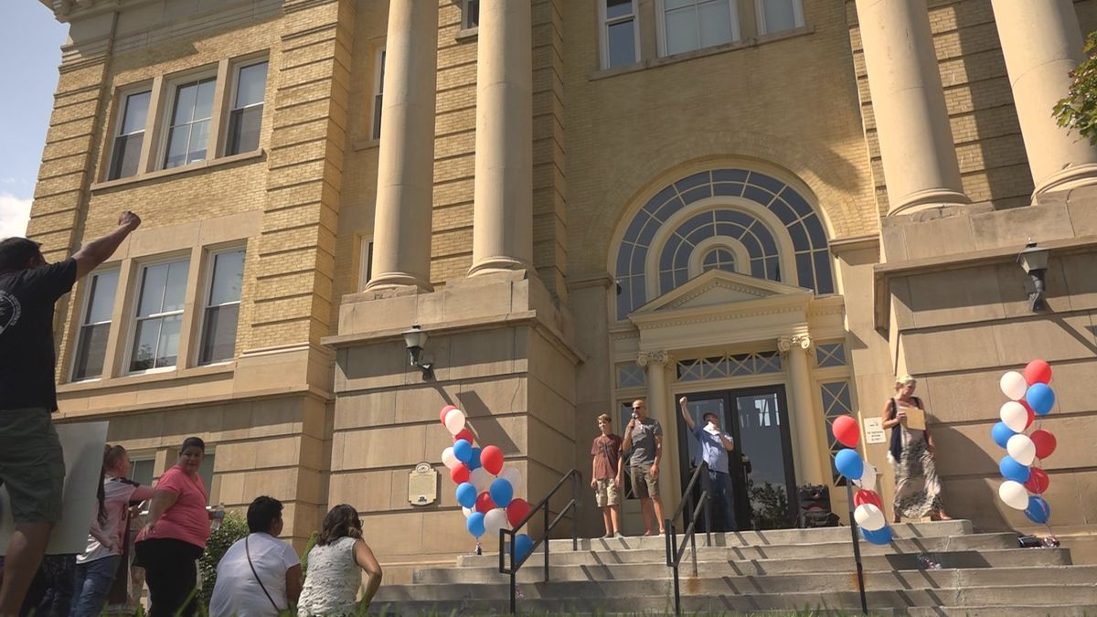 Hundreds Rally In Support Of DACA At Twin Falls County Courthouse