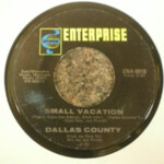 Dallas County Small Vacation Love s Not Hard To Find 1970 Vinyl