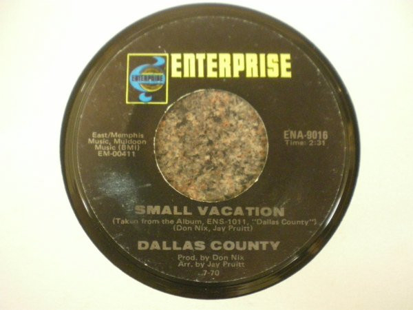 Dallas County Small Vacation Love s Not Hard To Find 1970 Vinyl 