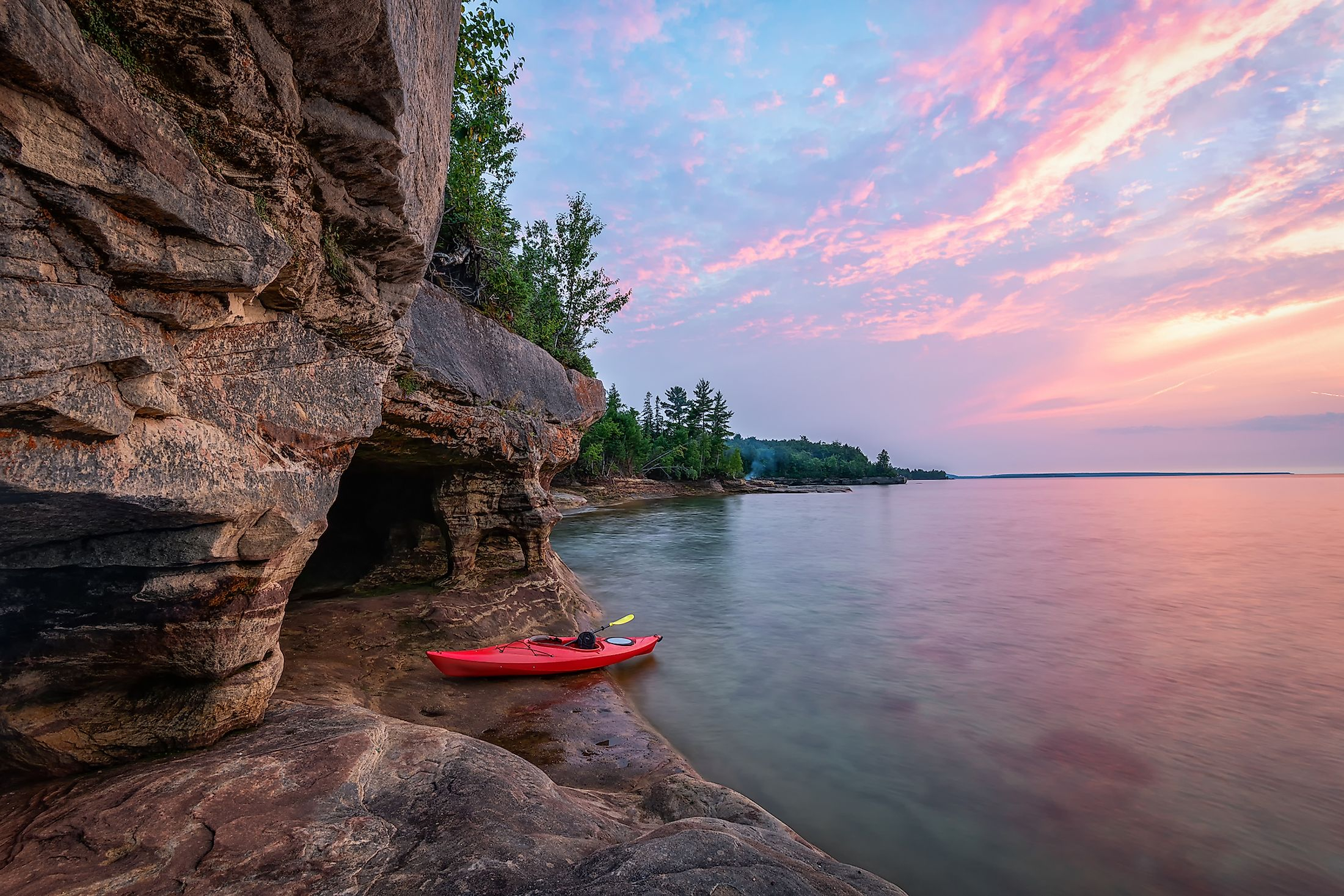 Lake Superior WorldAtlas