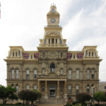 Muskingum County Courthouse The National Road In Zanesvill Flickr