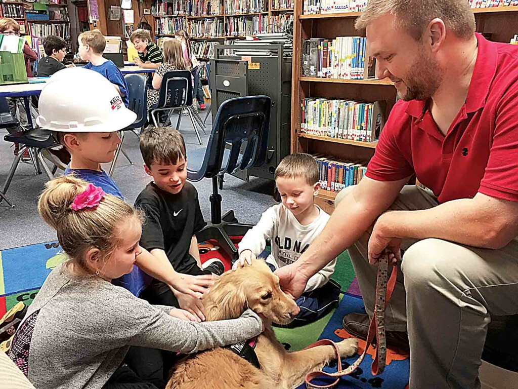 Officials Say Therapy Dogs A Boon To Wood County Schools News Sports 