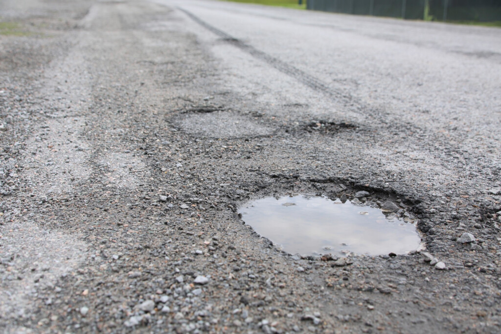 Pothole Claim How To Report Pothole Damage MotorEasy